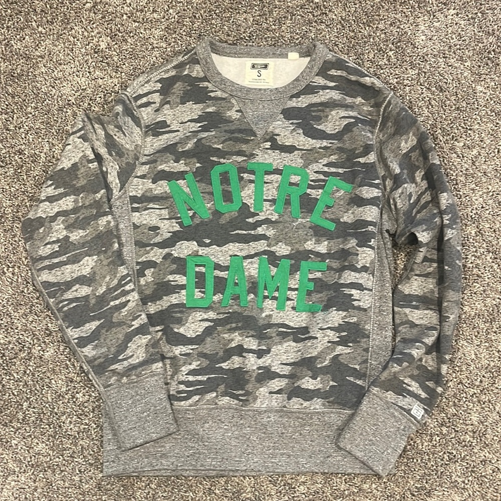 Notre Dame Sweatshirt Tailgate Brand NWOT Small. This could be a womens or mens!